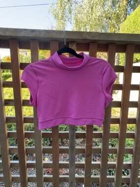 Lululemon Wunder Train Cropped Tee